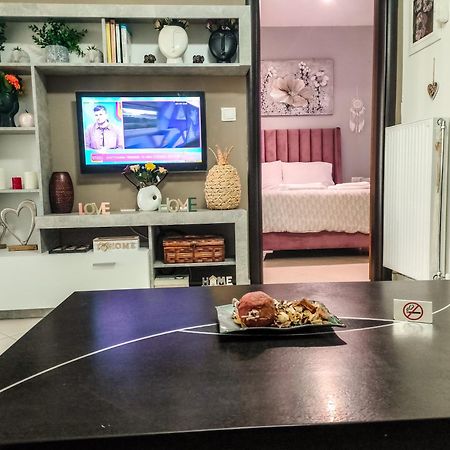 Χλιδατο-Ονειρεμενο-Μοντερνο Διαμερισμα!!! Apartman Lárisza Kültér fotó